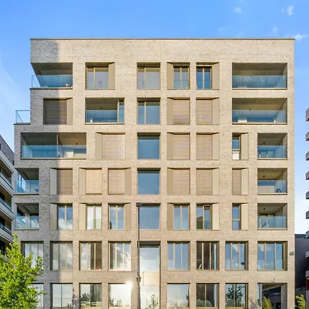 Modern 2-bed With Balcony In Serene * Sanem