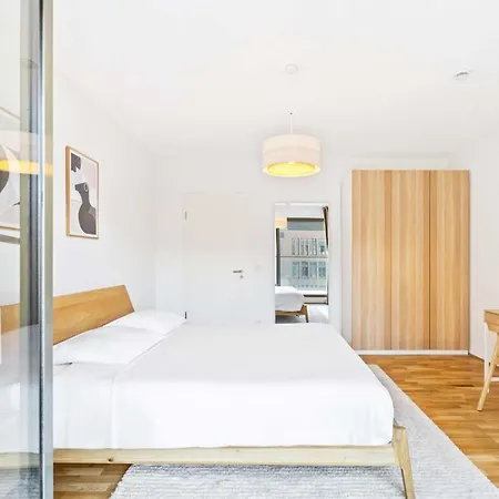 Appartement Modern 2-bed With Balcony In Serene *